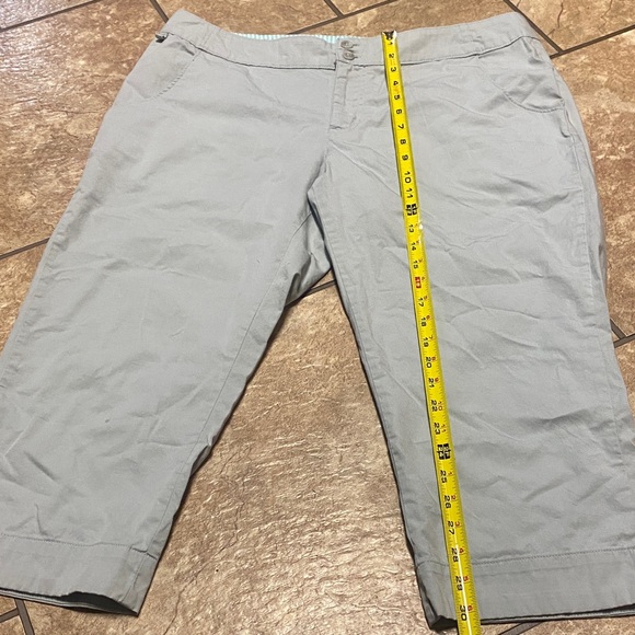 Women’s Columbia PFG Fishing Hiking Size 16 Capris - Picture 3 of 15